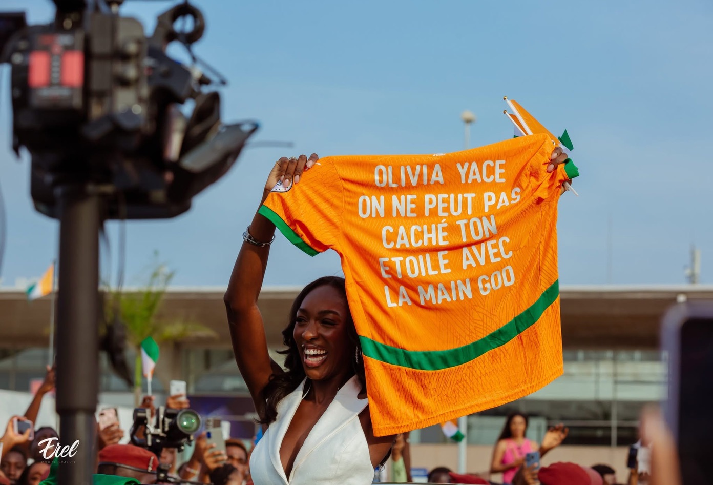 De Bangkok à Abidjan | Après son Retour triomphal