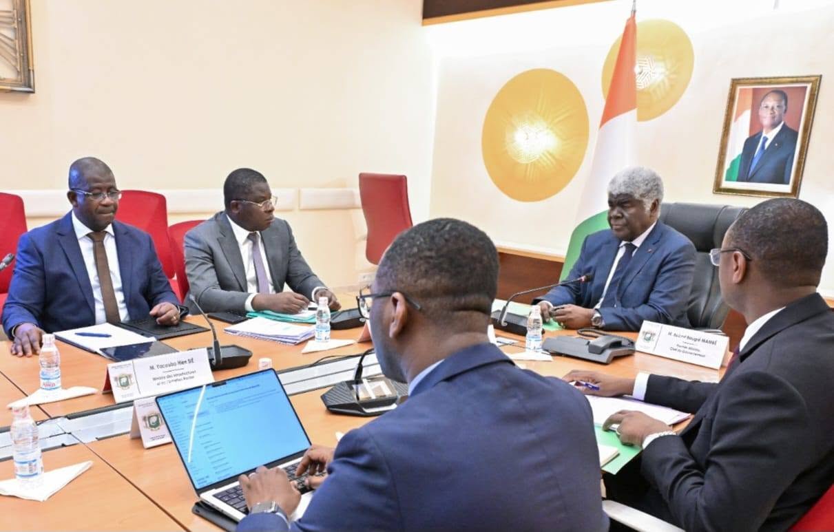 Routes submergées, mobilité paralysée : face au défi des eaux, Robert Beugré Mambé monte au front